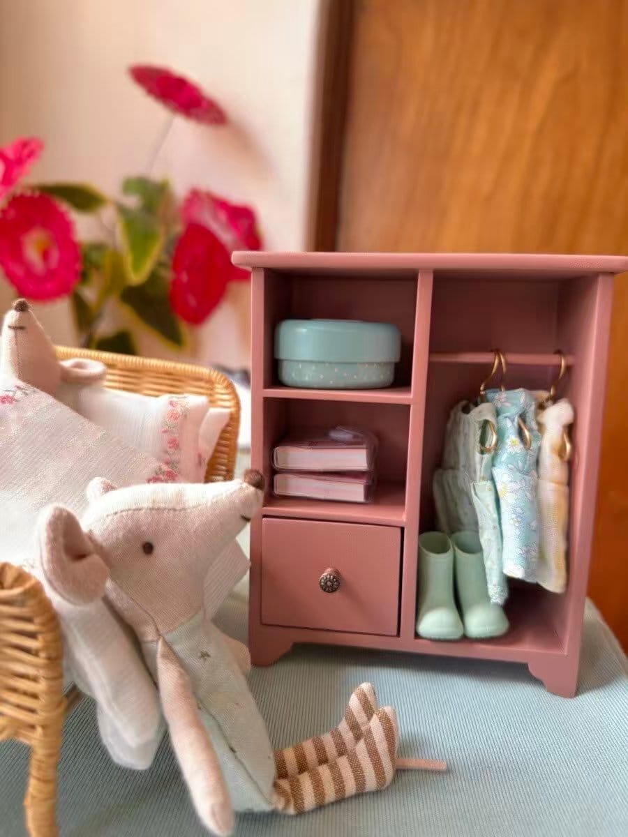 Customer photo review of Wooden Dollhouse Wardrobe with 3 Hangers - 1:12 Scale Miniature Furniture (3 Colors)