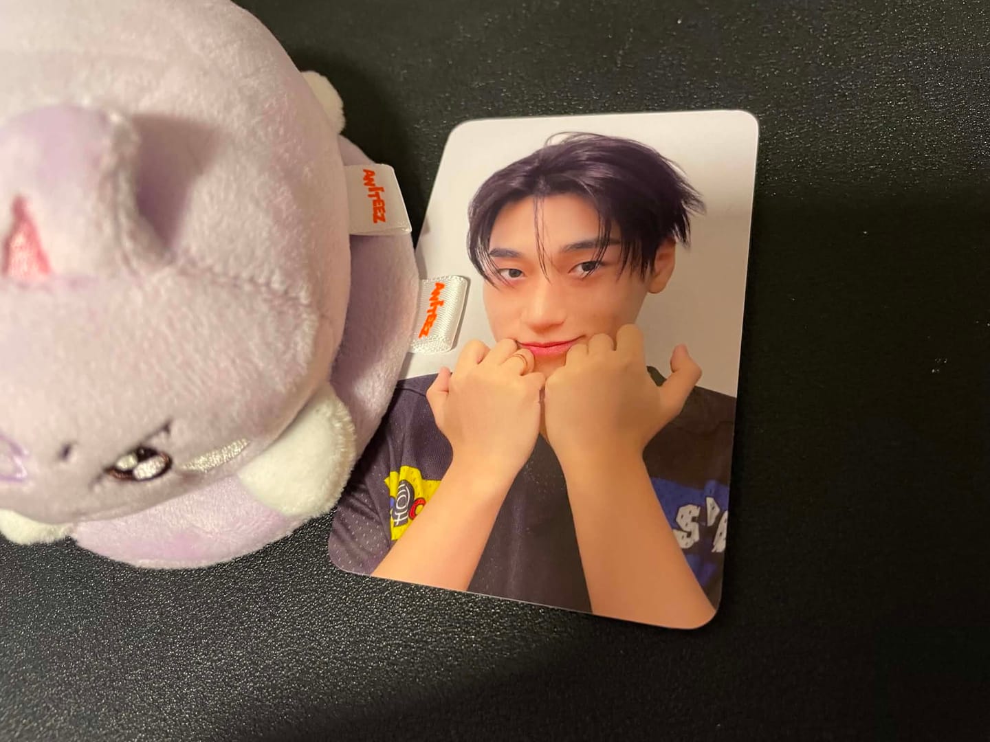 Customer photo review of ATEEZ - ANITEEZ IN COLOR POP UP OFFICIAL MD MAGNETIC SHOULDER STRESS BALL