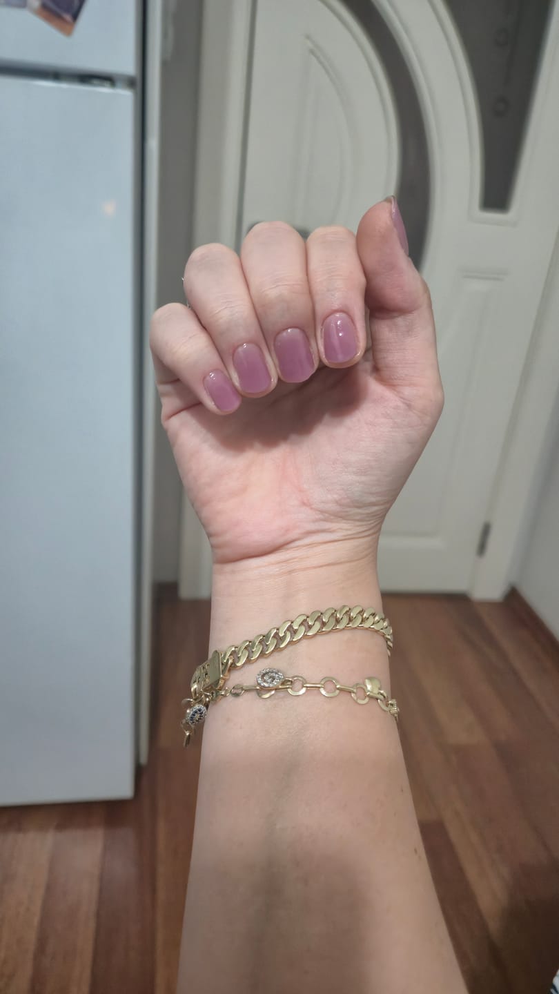 Customer photo review of N Plum Veil Jel Tırnak 30 Adet, 2 Kullanım