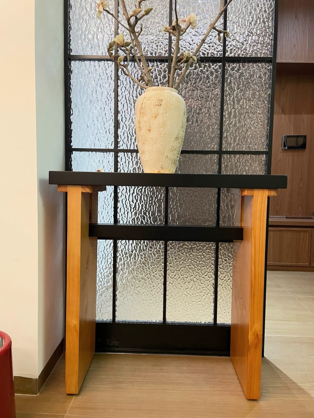 Customer photo review of Black and Natural Wood Double Pedestal Console Table