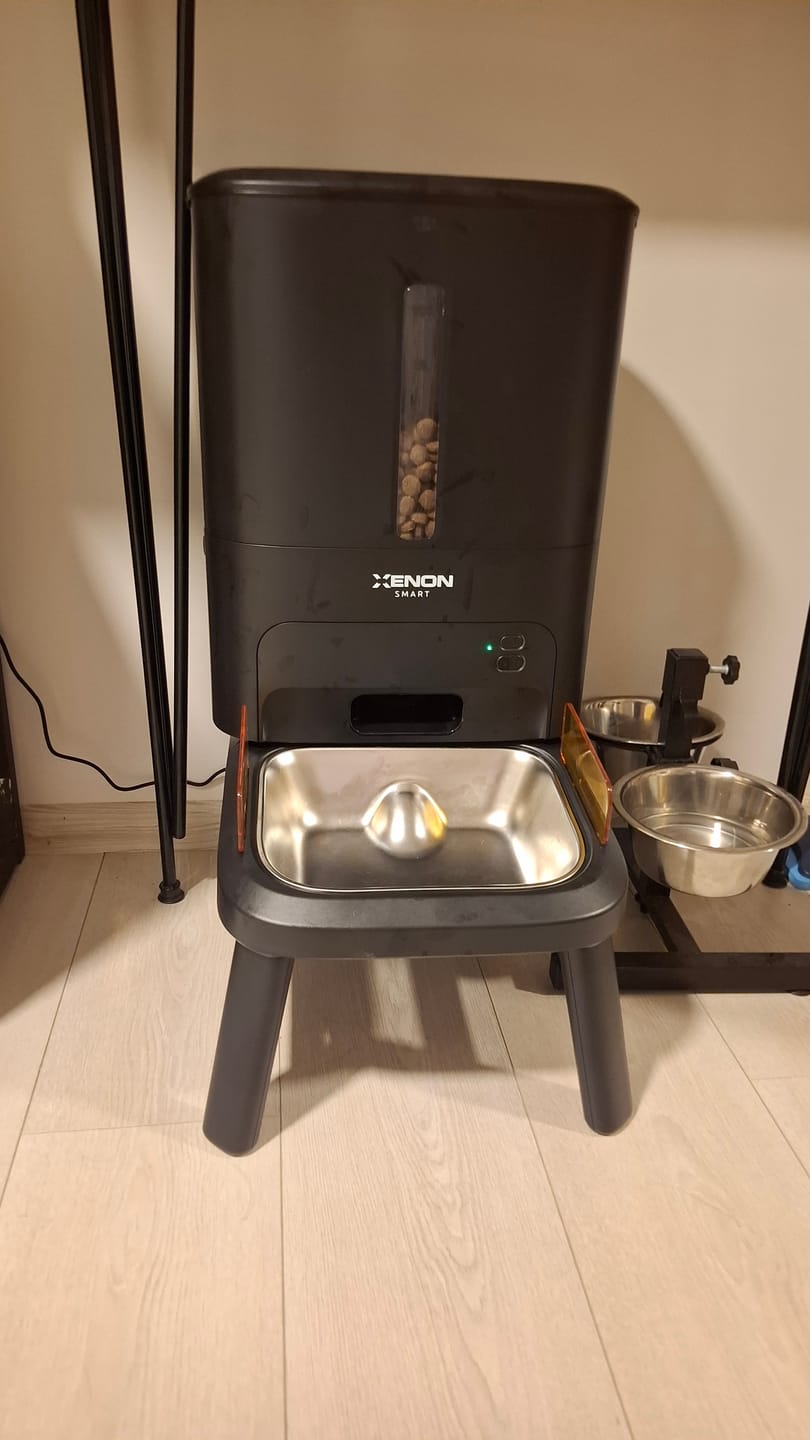 Customer photo review of Köpek Mama Kabı | Akıllı, 15L, Mobil Kontrol, Büyük Taneli Mama Uyumlu, Yükseklik Ayarlı (X8630)