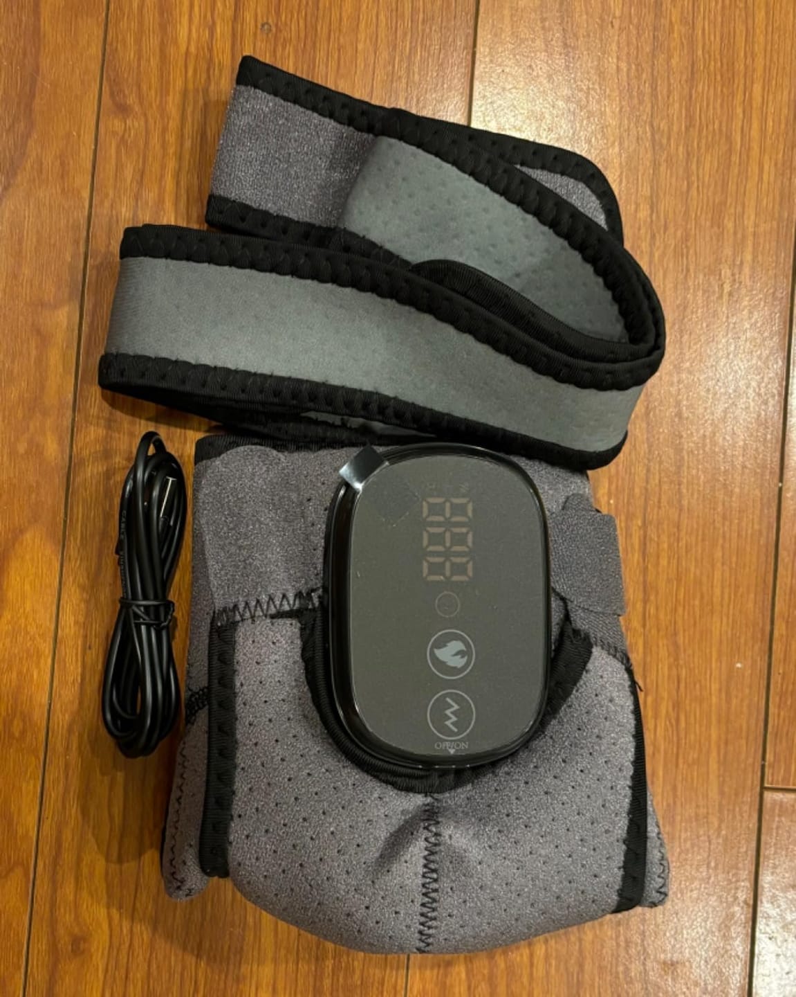 Customer photo review of Wisemed Shoulder Massager