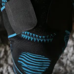 Customer photo review of Supporto Compressivo per Ginocchia con Doppio Bracciale Sportivo
