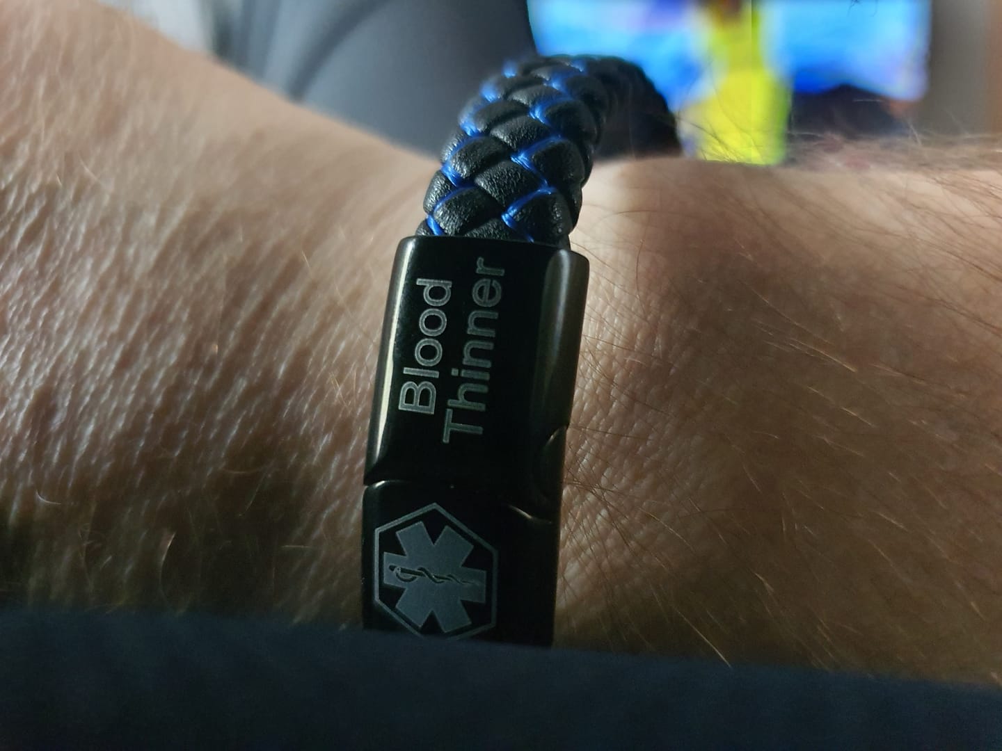 Customer photo review of Medizinisches Notfallarmband