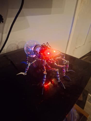 Customer photo review of Plasma Spider Model Kit – Cyberpunk 3D Metal Puzzle
