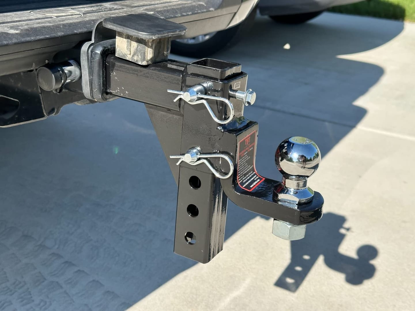Customer photo review of TYT Adjustable Trailer Hitch Ball Mount with 2 inch Ball