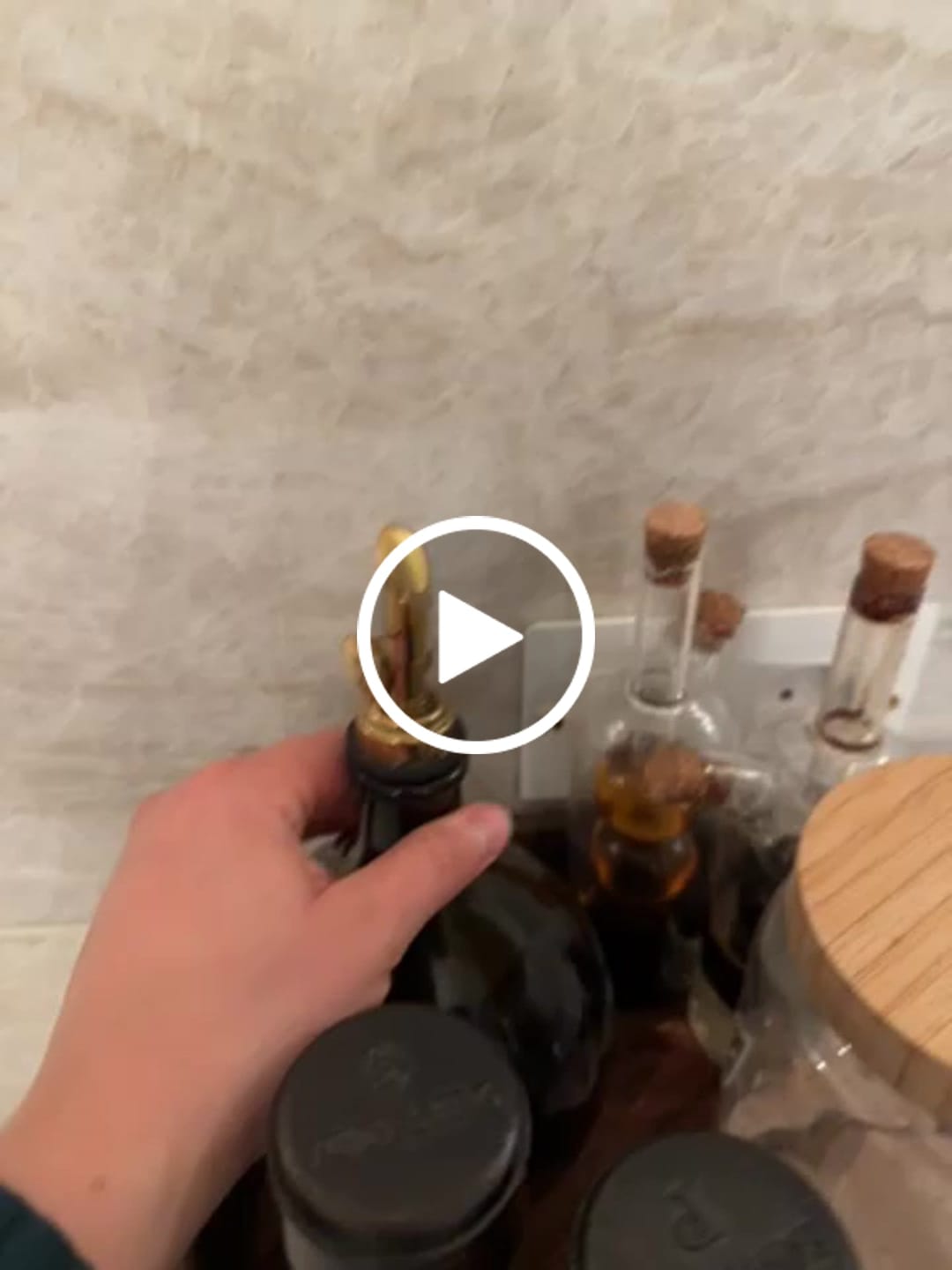 Customer video review of Skjenkepropp, gull