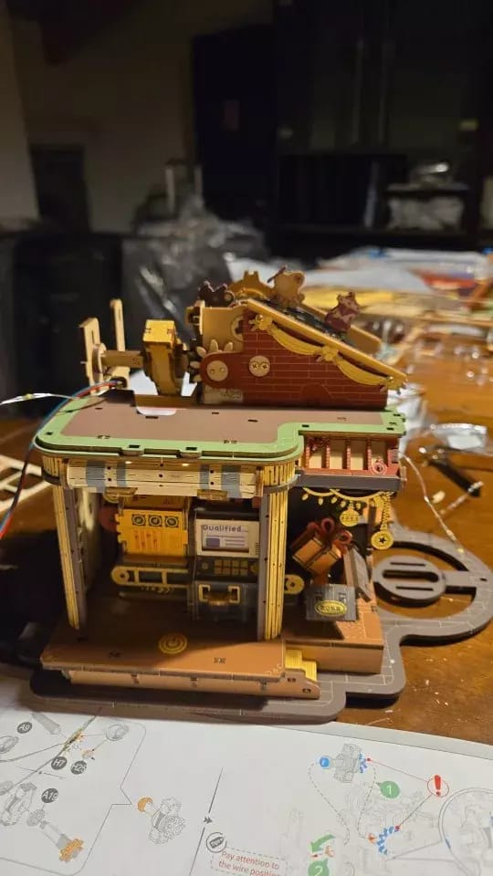 Customer photo review of ROKR Christmas Dream Gift Factory Wooden Music Box