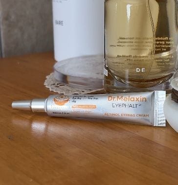 Customer photo review of Retinol Eyebag Cream