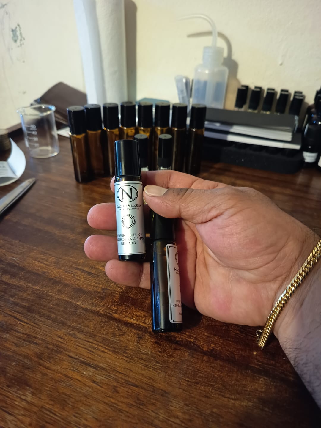 Customer photo review of Roll on 10 ml vidrio grueso ámbar tapa negra bola