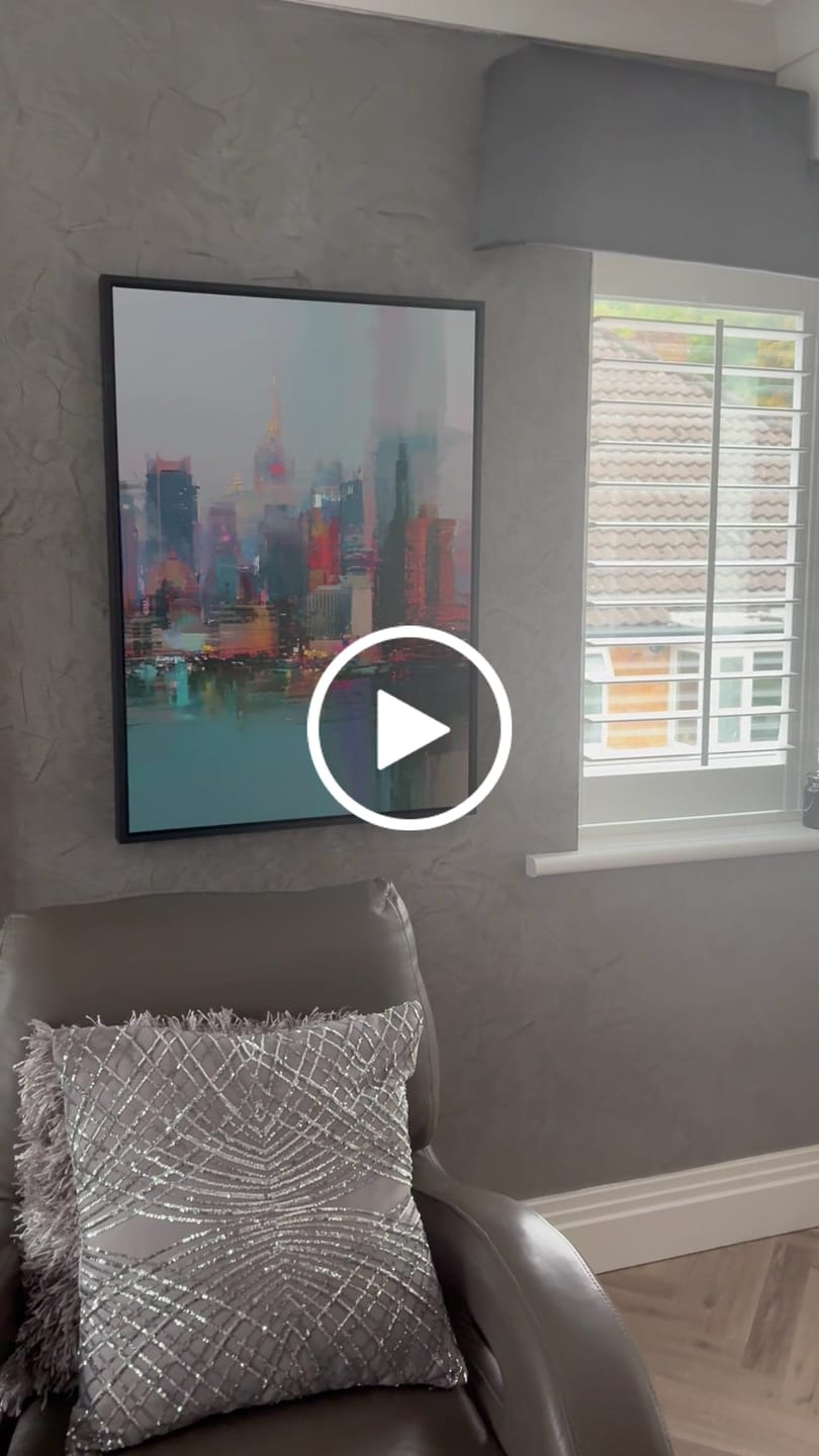 Customer video review of Blurred Skyline Canvas Print