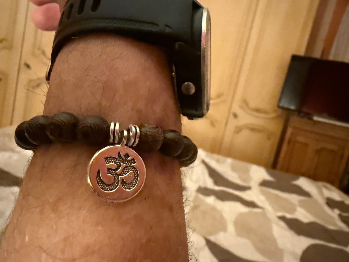 Customer photo review of Bracelet Bouddhiste et Symbole Porte-Bonheur