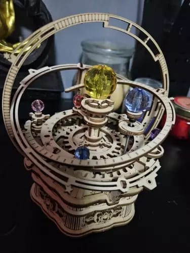 Customer photo review of ROKR Starry Night Orrery Mechanical Music Box