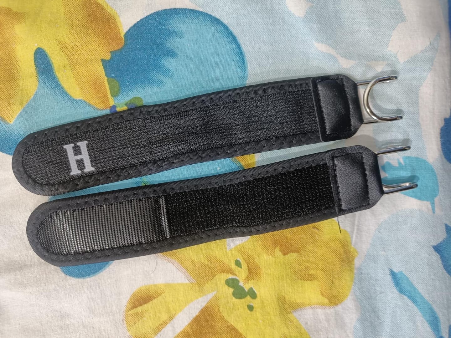Customer photo review of Buckle Less Belt (Pack of 2)