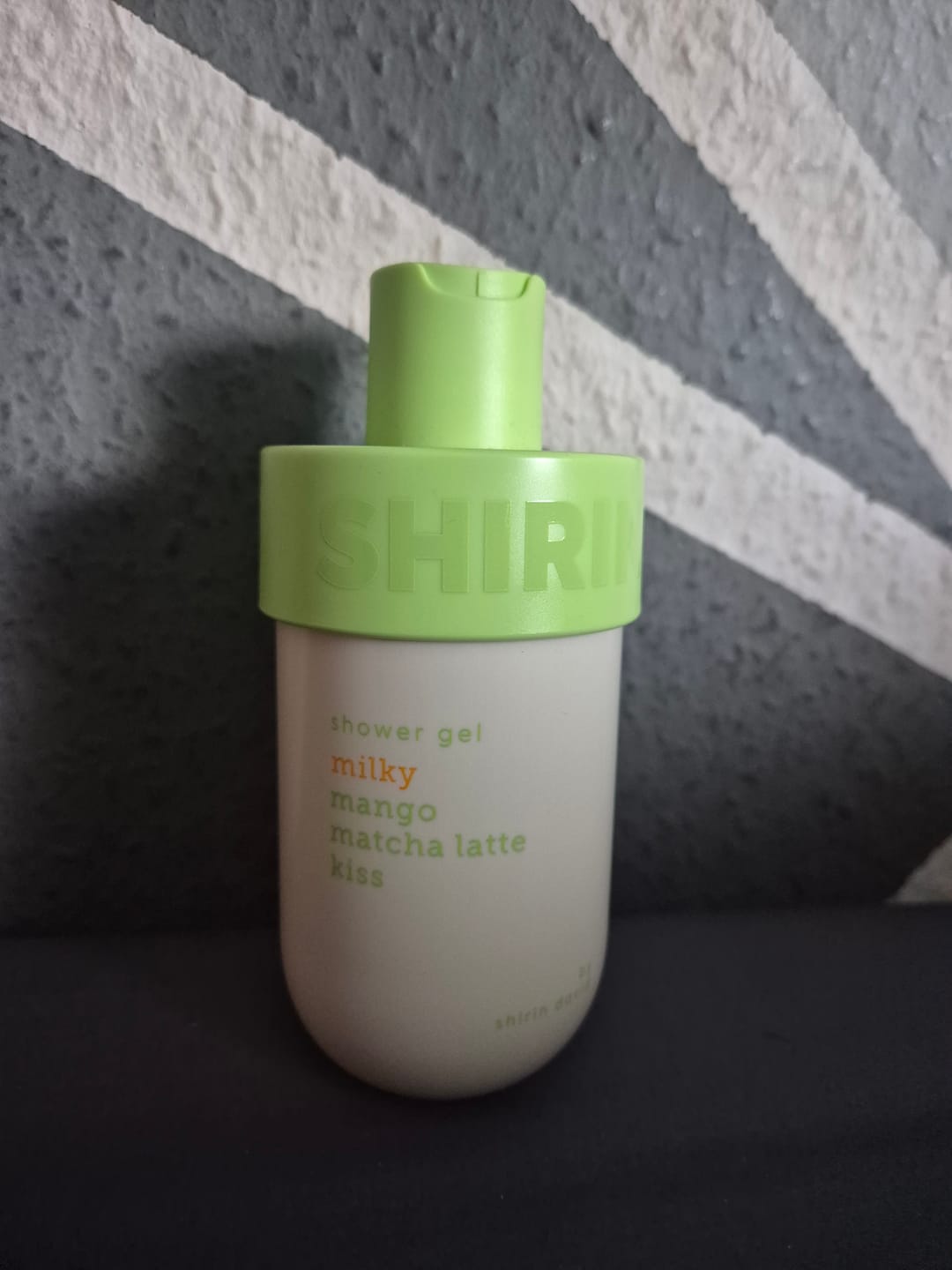 Customer photo review of Shower Gel Milky Mango Matcha Latte Kiss