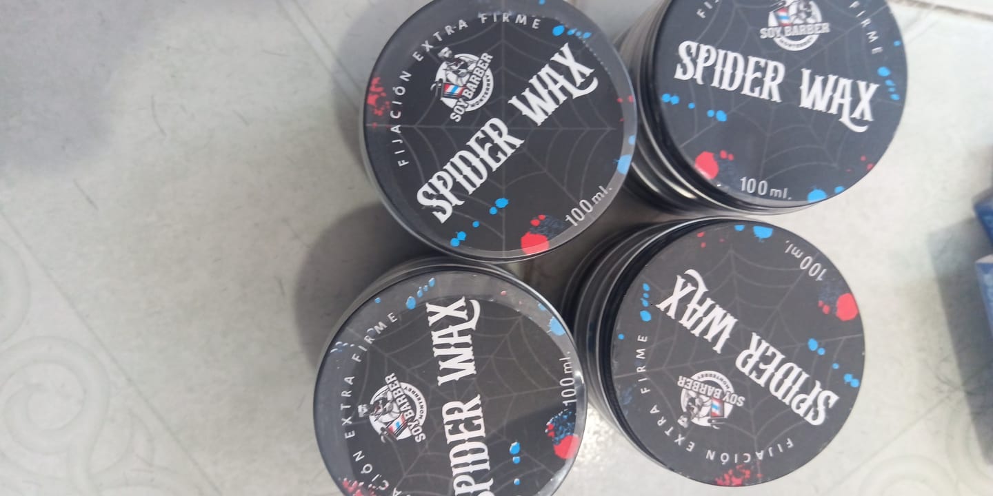 Customer photo review of Soy Barber - 3 Pack pomade, pomade mate y spider wax.