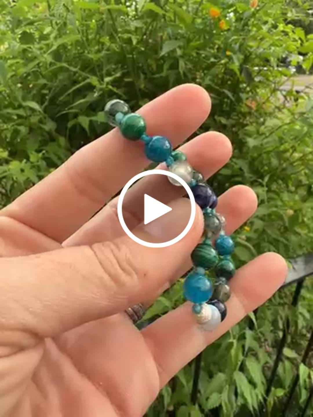 Customer video review of Kiki Crystal DIY Beads Mystery Capsules – Collect, Match & Create Your Own Bracelet！✨