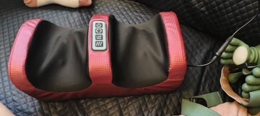 Customer photo review of Electric Shiatsu Foot Massager with Heat