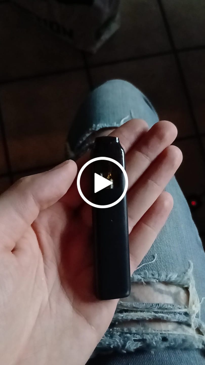 Customer video review of Blueberry Cake PHC Vape