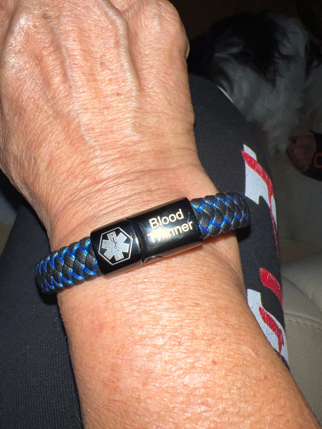 Customer photo review of Medizinisches Notfallarmband