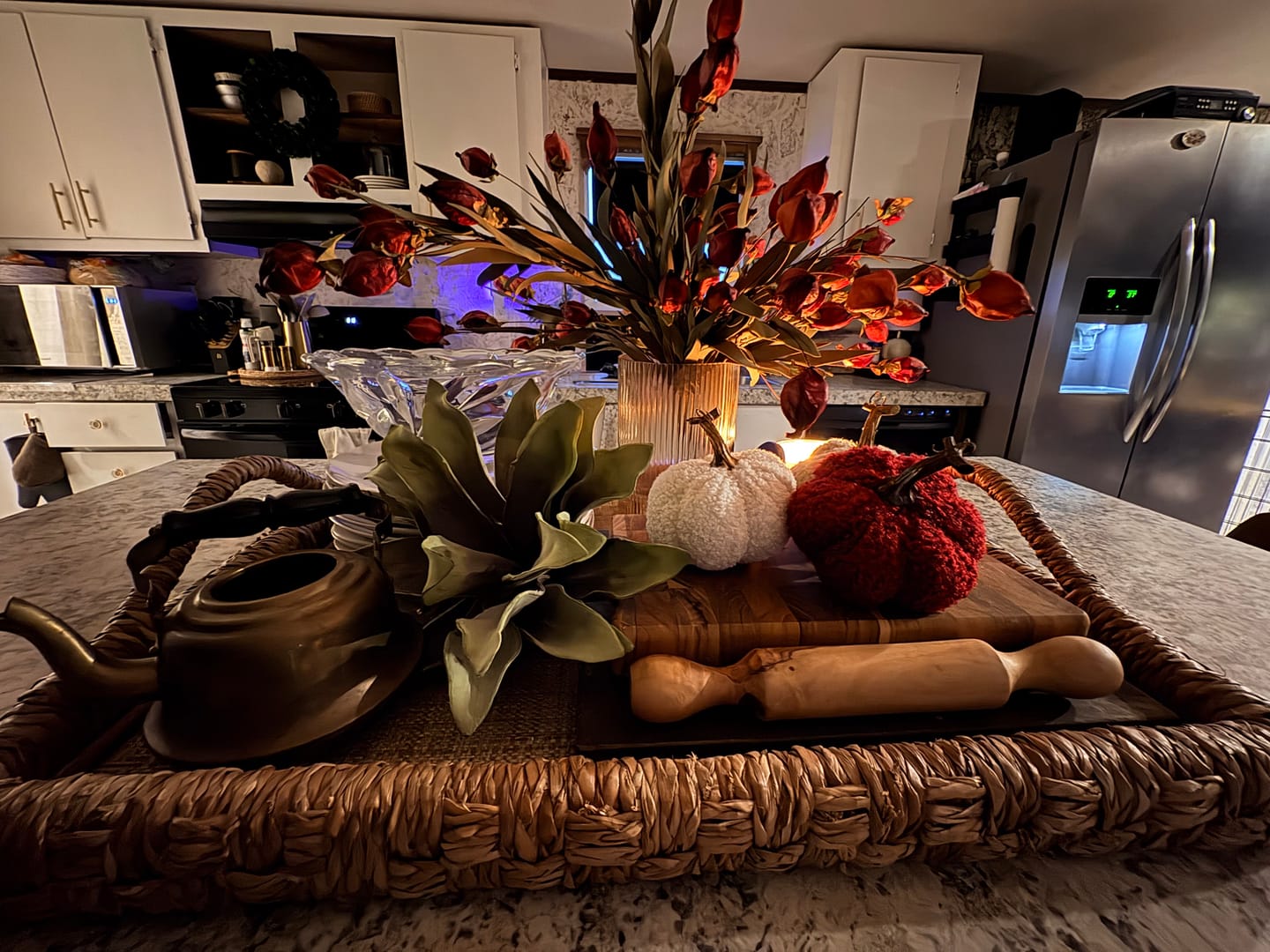 Customer photo review of Burgundy Lantern Bud Luxe Bush