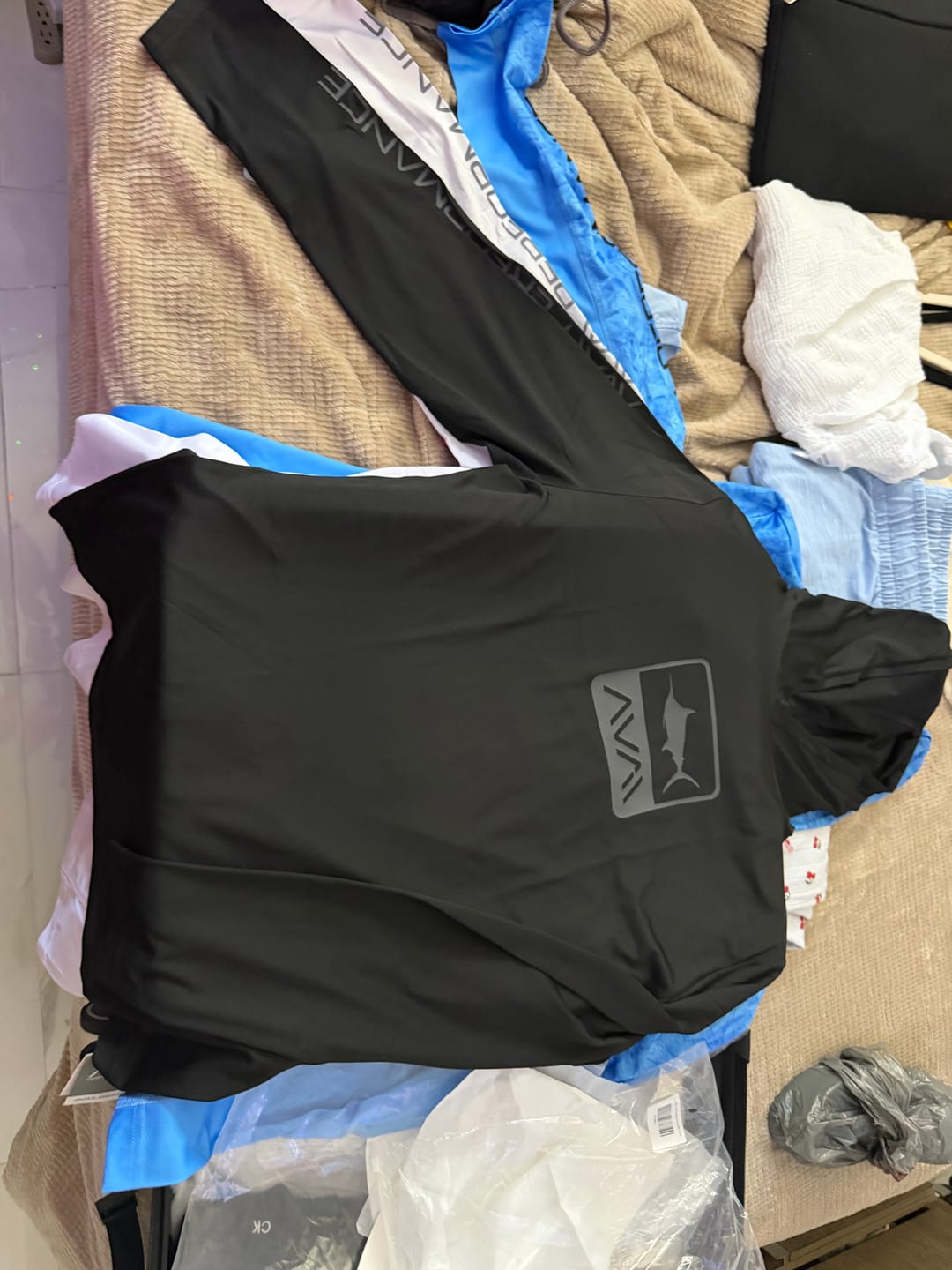 Customer photo review of Apex Light Hooded Performance Shirt