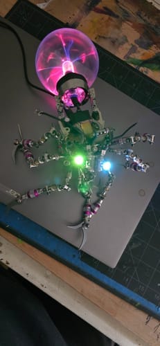 Customer photo review of Plasma Spider Model Kit – Cyberpunk 3D Metal Puzzle