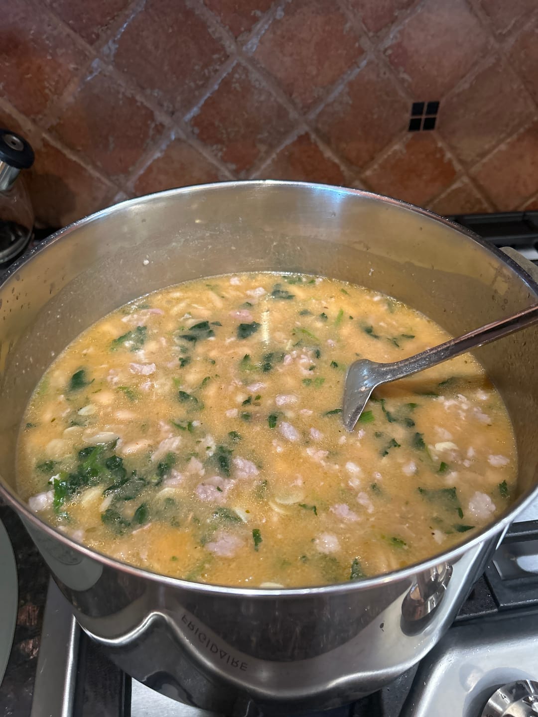 Customer photo review of Progresso Beans Cannellini - 19 OZ 24 Pack
