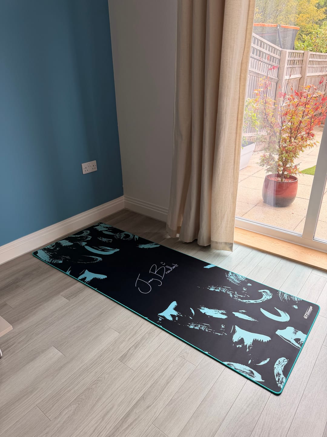 Customer photo review of Simulator Floor Mat - Jimmy Broadbent Edition