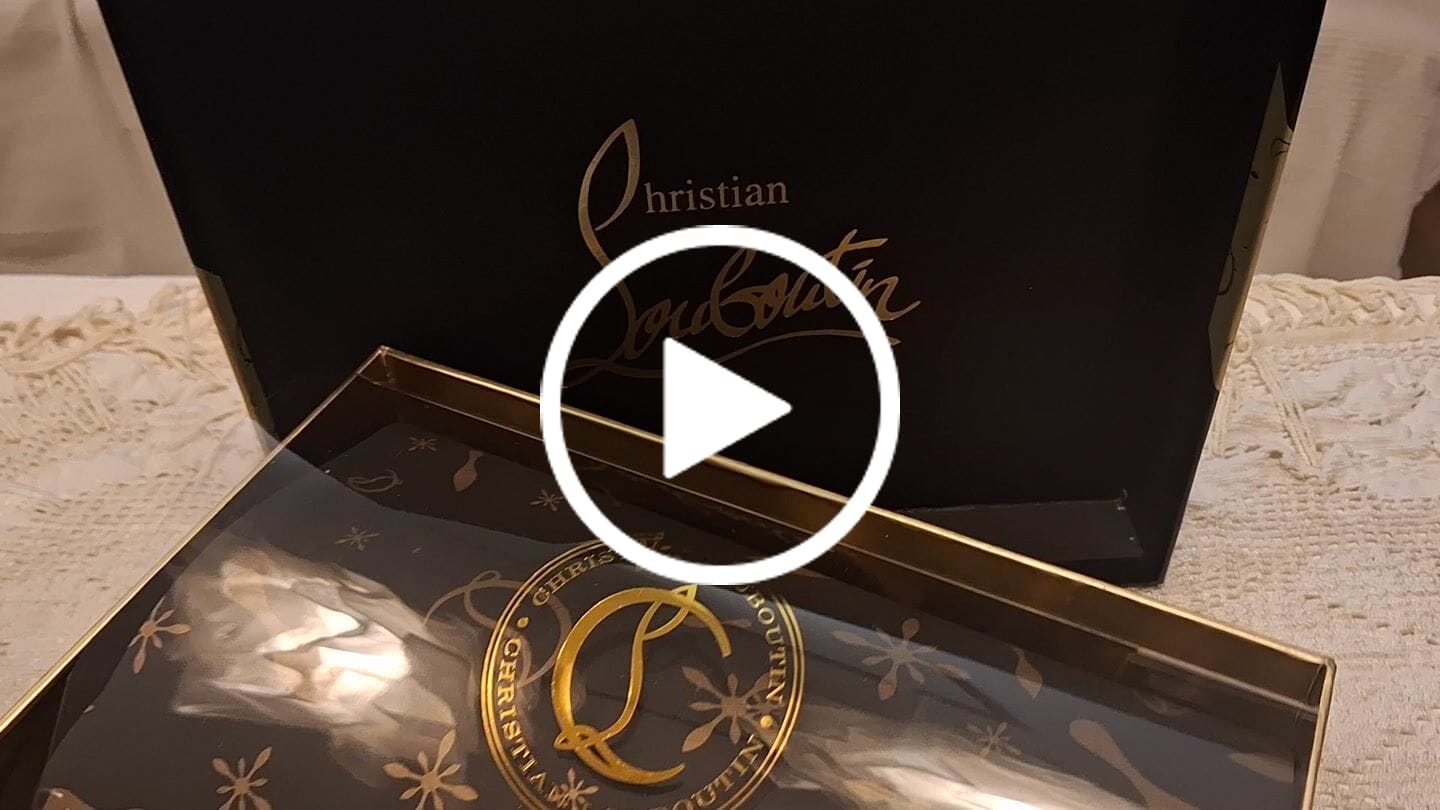 Customer video review of CL New Very Prive Pumps 120mm Patent Leather Black Red