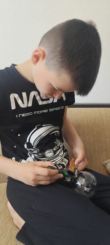 Customer photo review of Plasma Spider Model Kit – Cyberpunk 3D Metal Puzzle