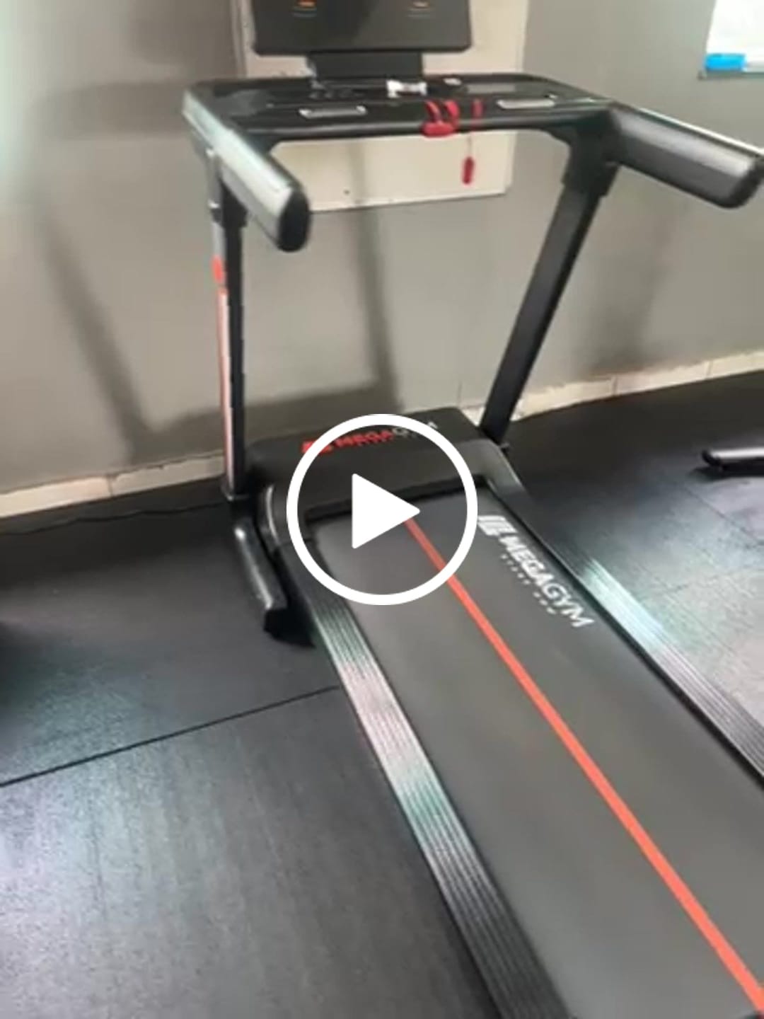 Customer video review of Esteira Semiprofissional Elétrica Smart Pace Ultra 20km/h | Motor 5.0 HPP | Bluetooth |Suporta até 160kg