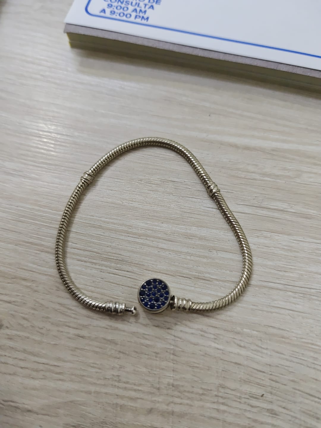 Customer photo review of Pulsera Luna Llena