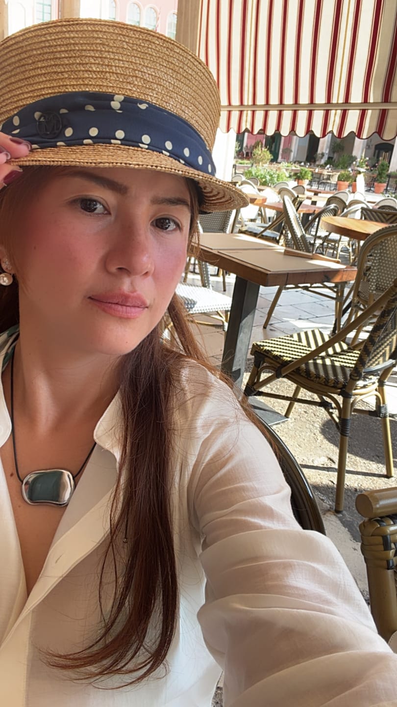 Customer photo review of Cord Pebble Necklace - Silver