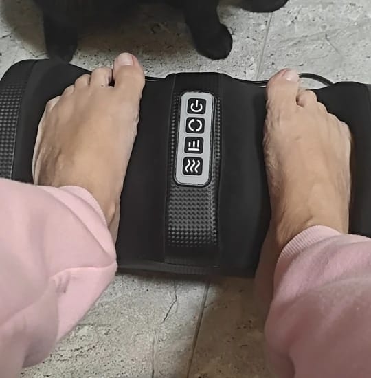 Customer photo review of Electric Shiatsu Foot Massager with Heat