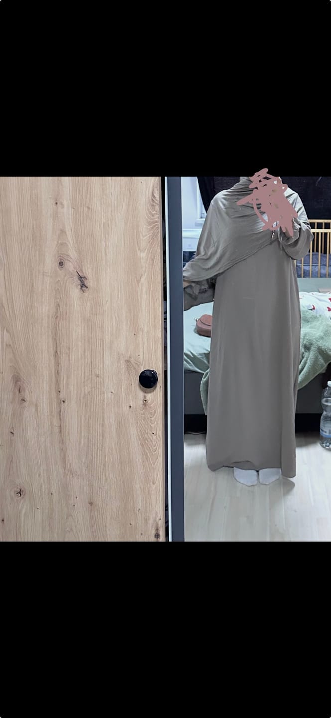 Customer photo review of Abaya mit Ballonärmeln