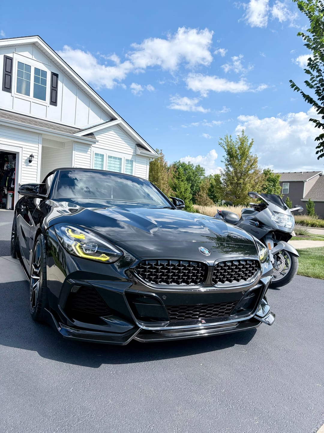 Customer photo review of BMW G SERIES DOOR LIGHTS