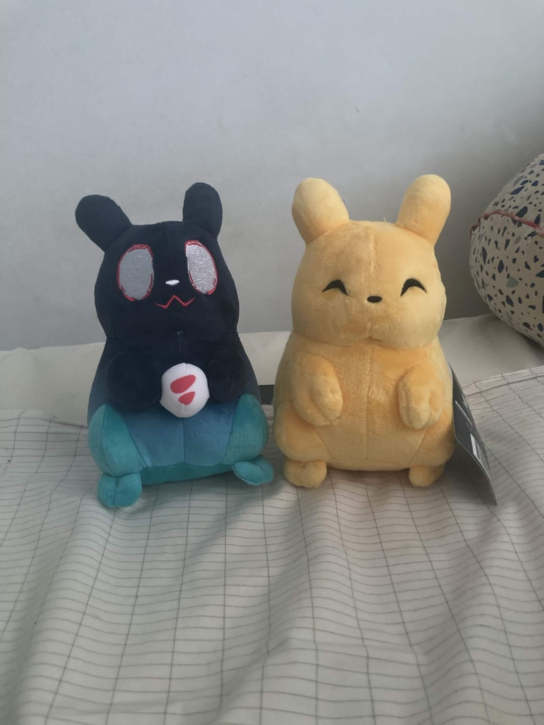 Customer photo review of Rain World - Inv Slugpup Plush
