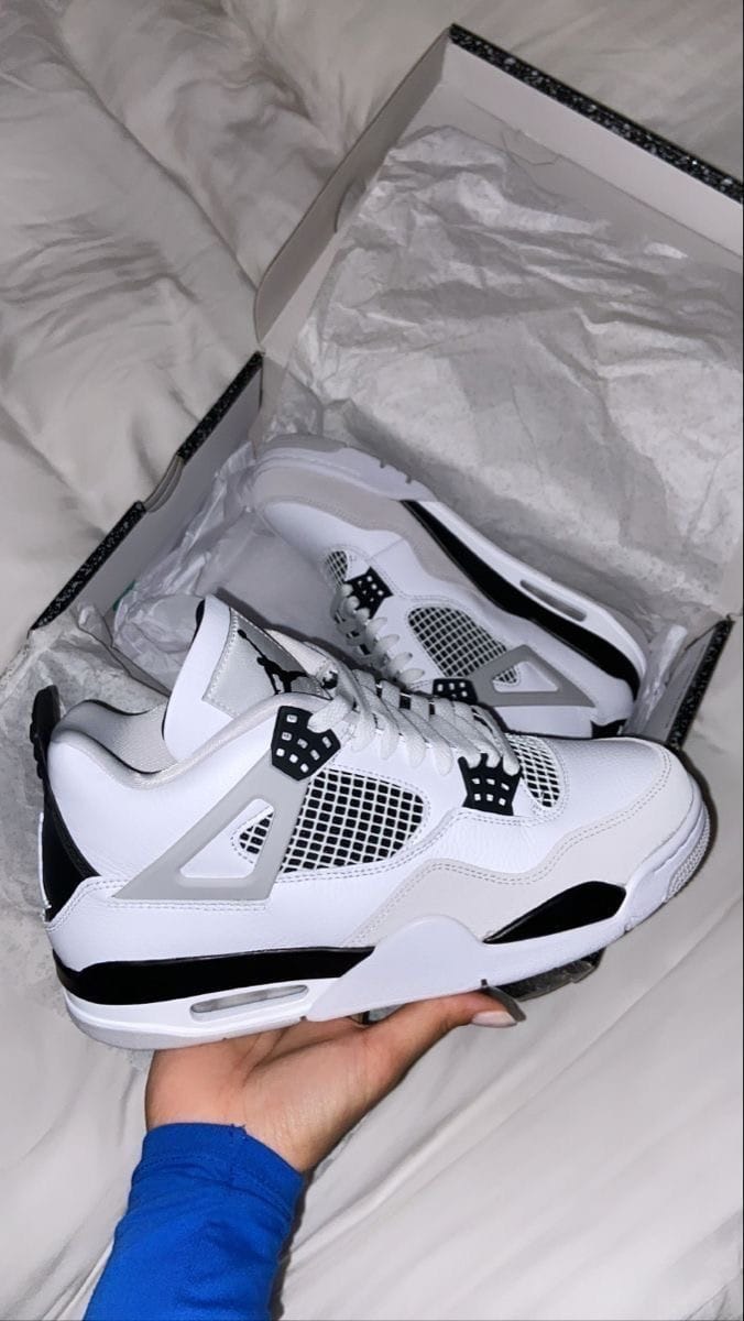 Customer photo review of Air Jordan 4 Retro "Military Black" sneakers