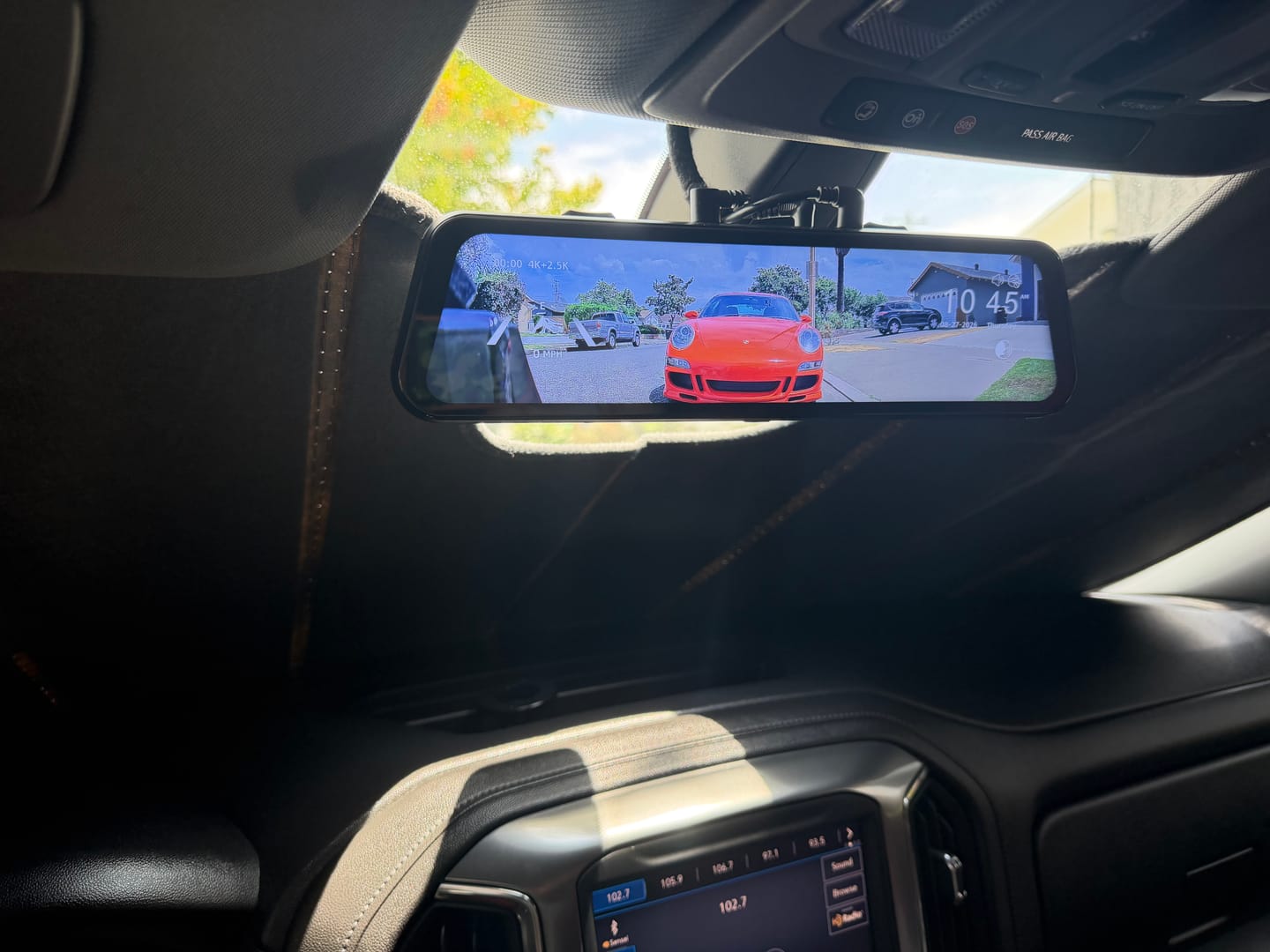 Customer photo review of WOLFBOX G900Pro 12MP WiFi Touch Screen Rear View Mirror Dash Cam Smart Mirror