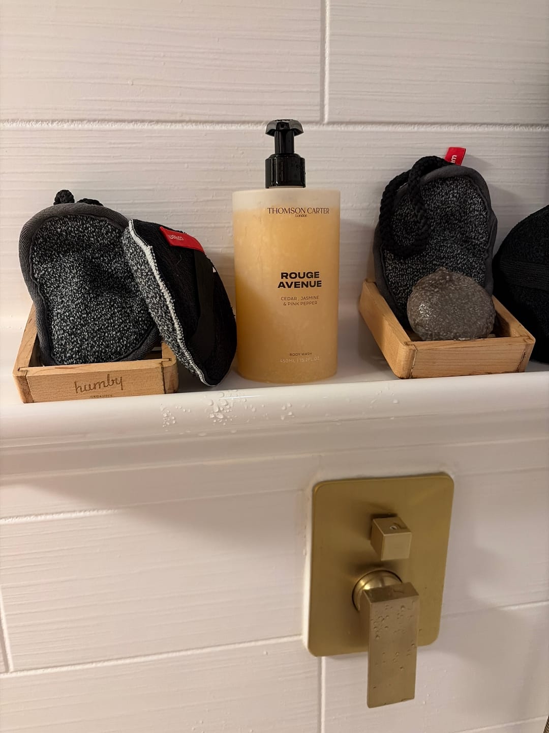 Customer photo review of Rouge Avenue | Body Wash