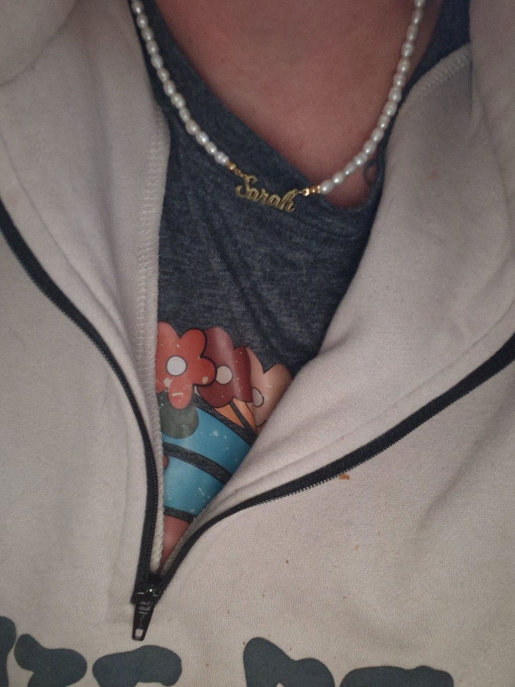 Customer photo review of Collar de Perlas Personalizado con Nombre