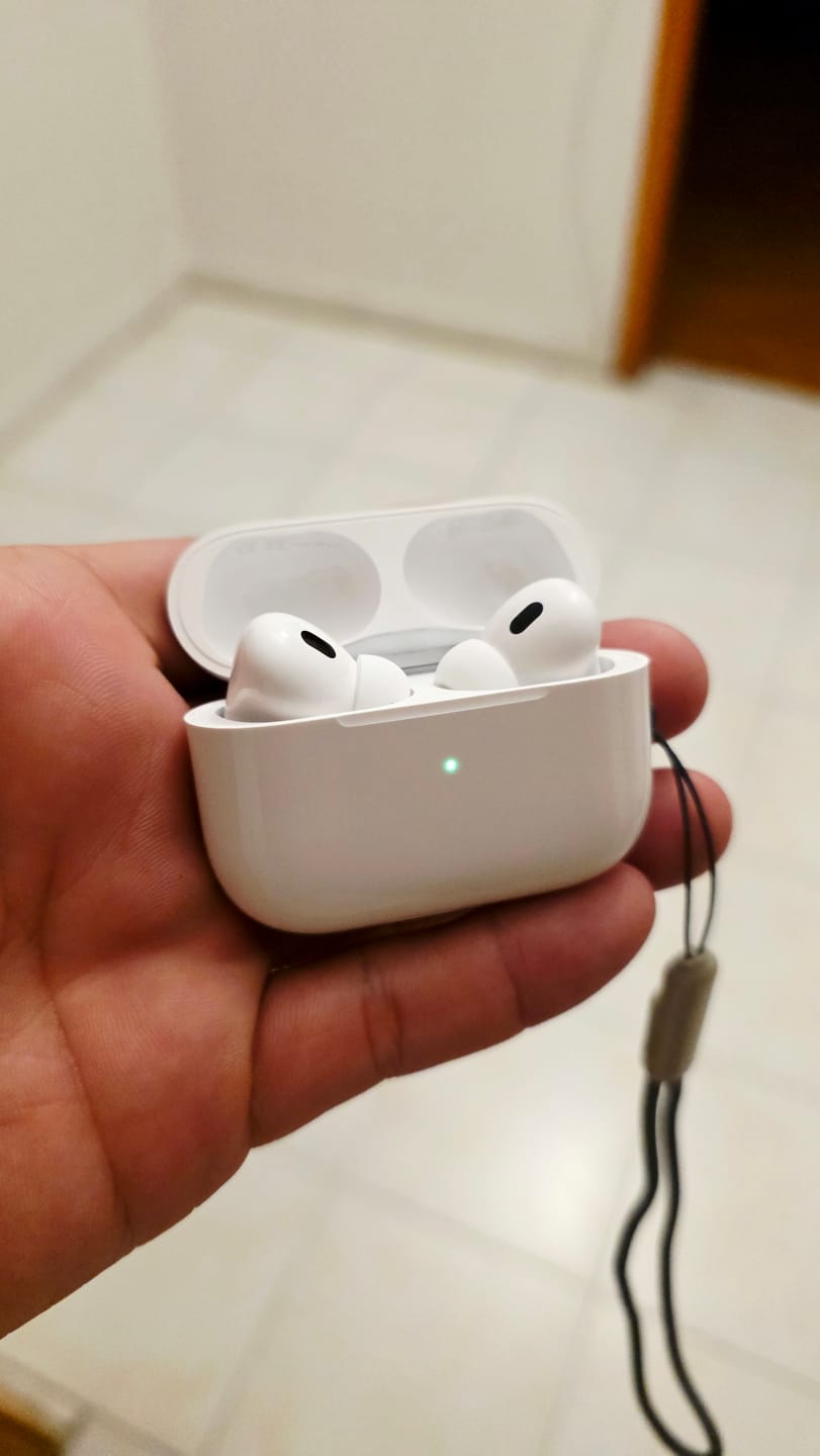 Customer photo review of Airpods pro2 ANC (aktif gürültü engellemeli) + 3 hediyeli (35w şarj başlık & Airpods kılıfı & Teleton arkası tutucu )