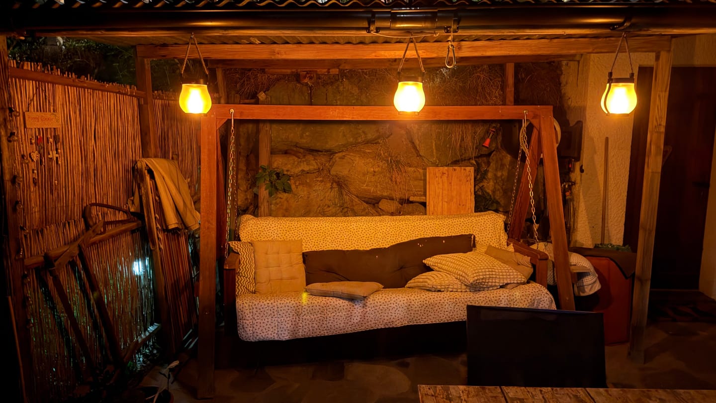 Customer photo review of Lanterne Solaire FlameLight – Ambiance chaleureuse au jardin