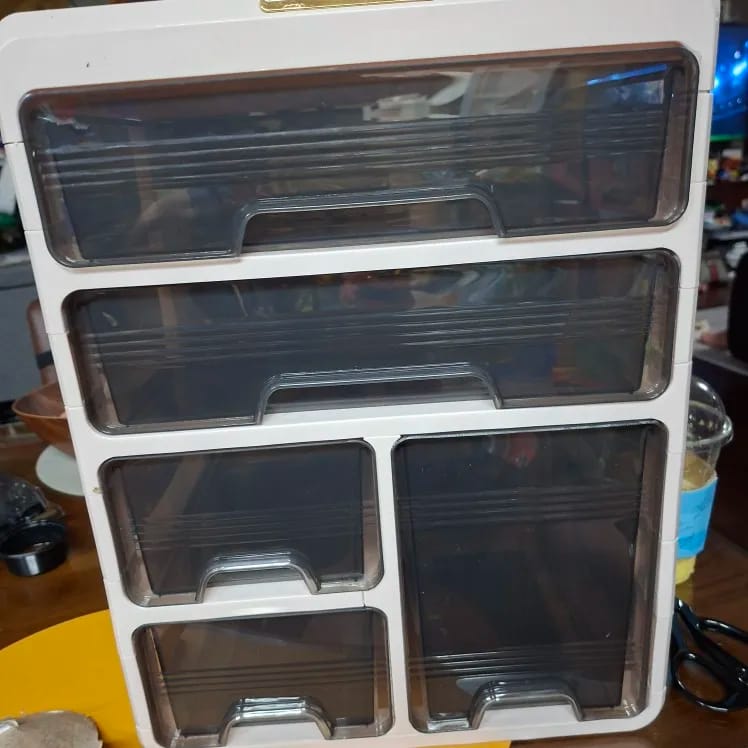 Customer photo review of Drawer Medicine Storage Box - Layered Family Medicine Organizer with Large Capacity