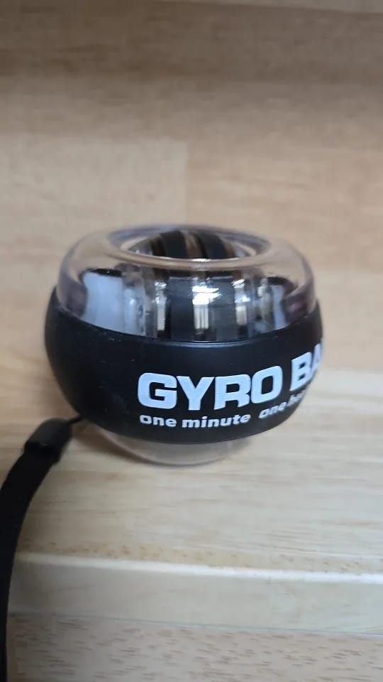 Customer photo review of Gyroball