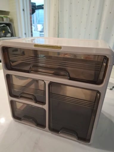 Customer photo review of Drawer Medicine Storage Box - Layered Family Medicine Organizer with Large Capacity