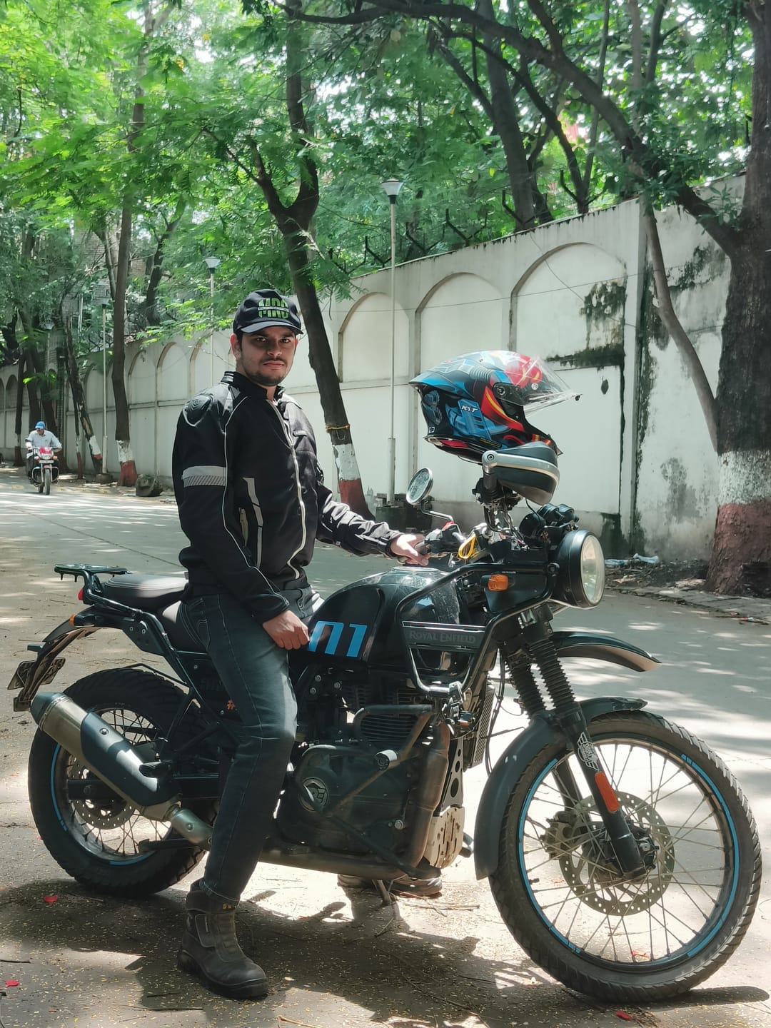 Customer photo review of Addon Pro Jacket (Black/Grey)