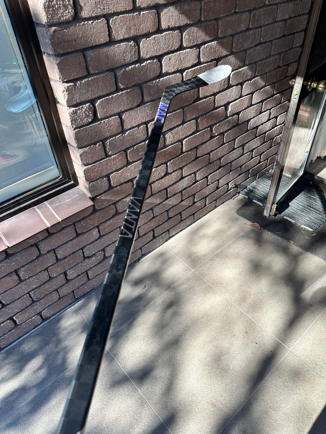 Customer photo review of MAC VANTA Senior Hockey Stick