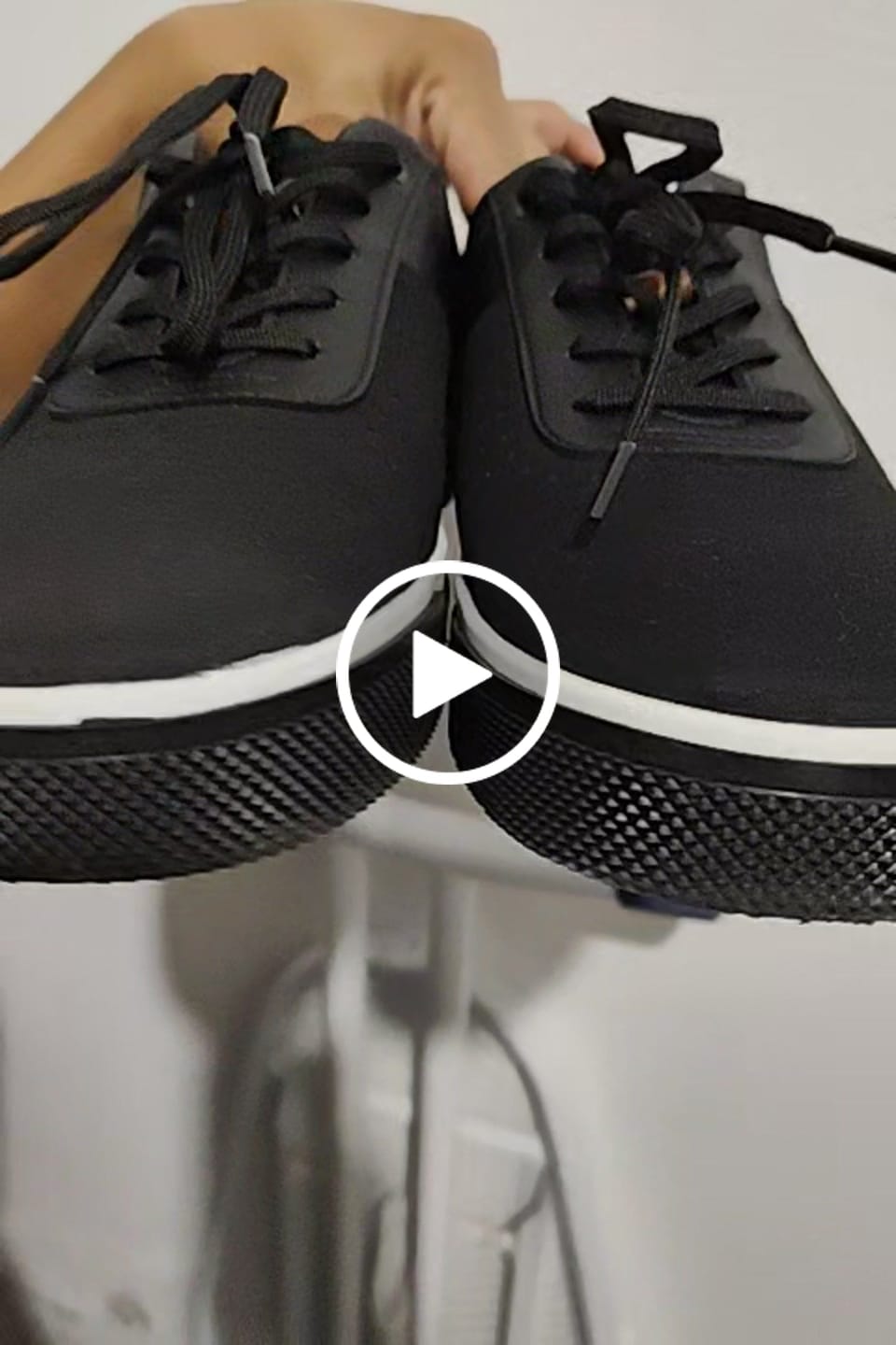 Customer video review of SNEAKER CASUAL NEGRO